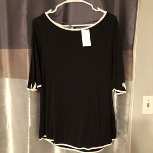 COPY - NWT! Cable and Guage Black with white trim blouse